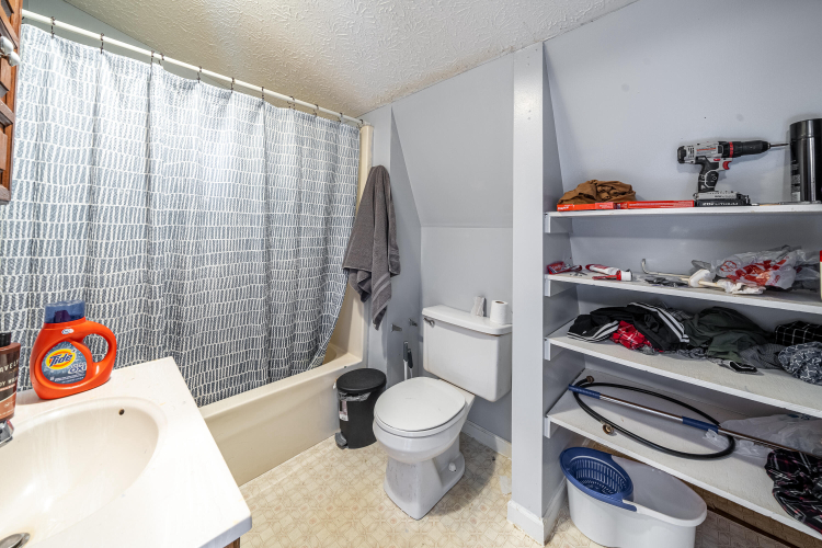 Listing Image 103