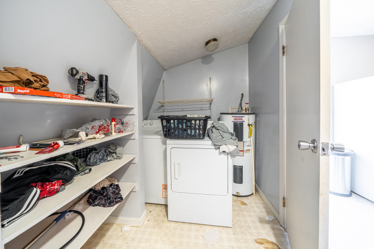 Listing Image 104