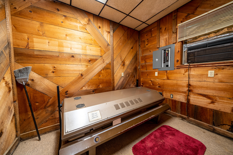 Listing Image 107