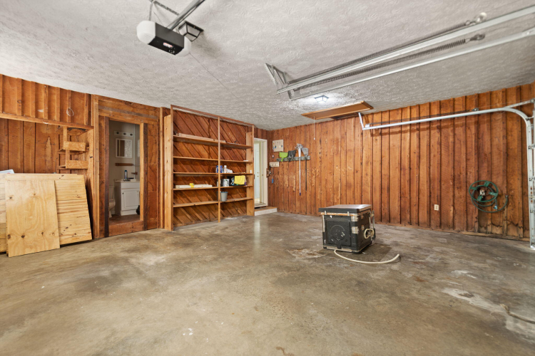 Listing Image 59