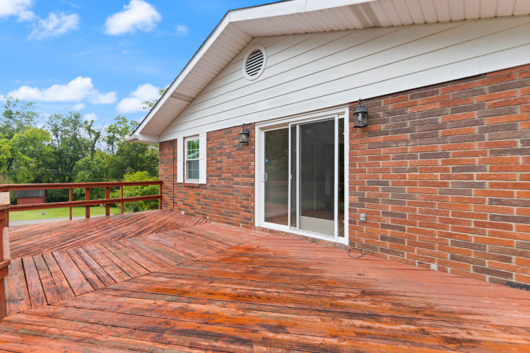 Listing Image 64