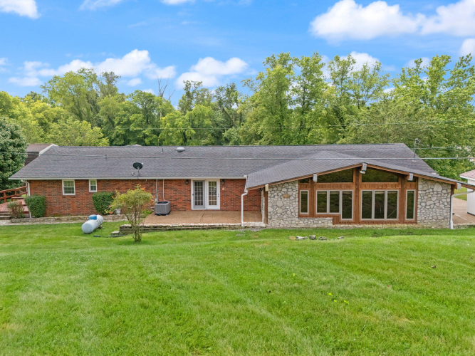 Listing Image 79