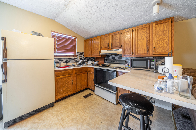 Listing Image 98