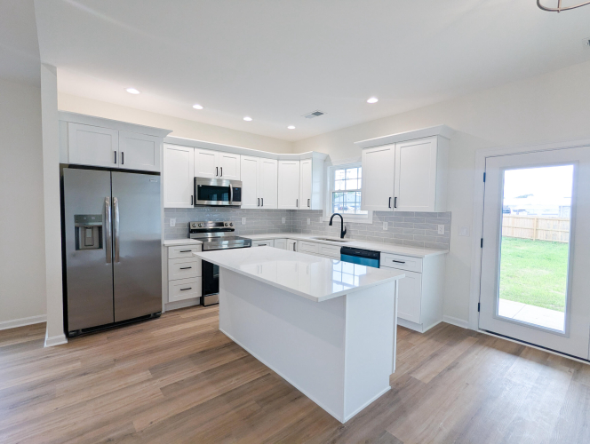 Listing Image 15