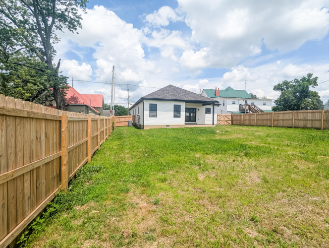 Listing Image 57