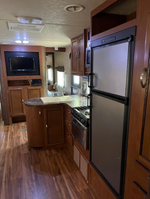 Listing Image 22