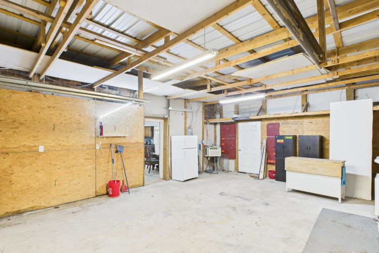 Listing Image 36