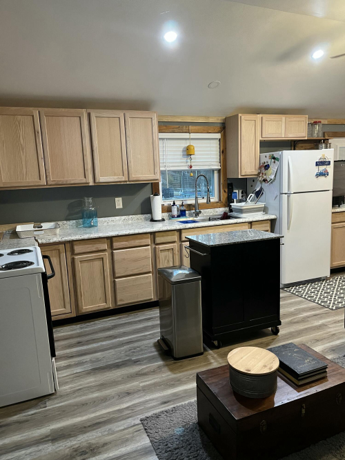 Listing Image 12