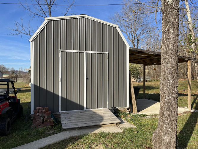 Listing Image 4