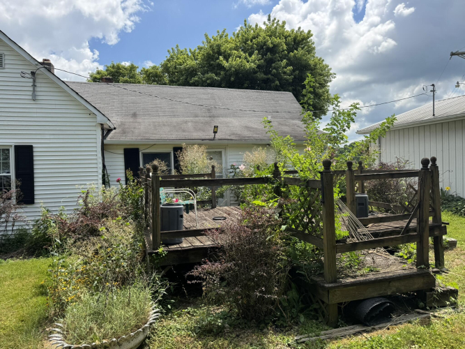 Listing Image 12