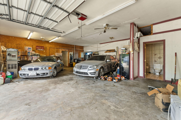 Listing Image 16