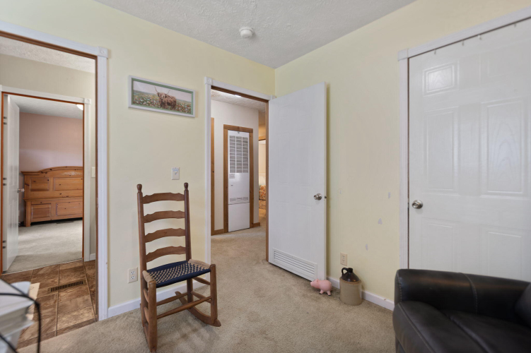 Listing Image 28