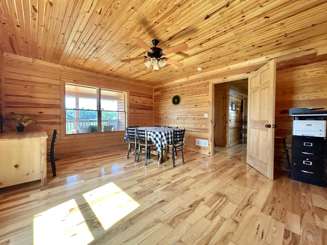 Listing Image 44
