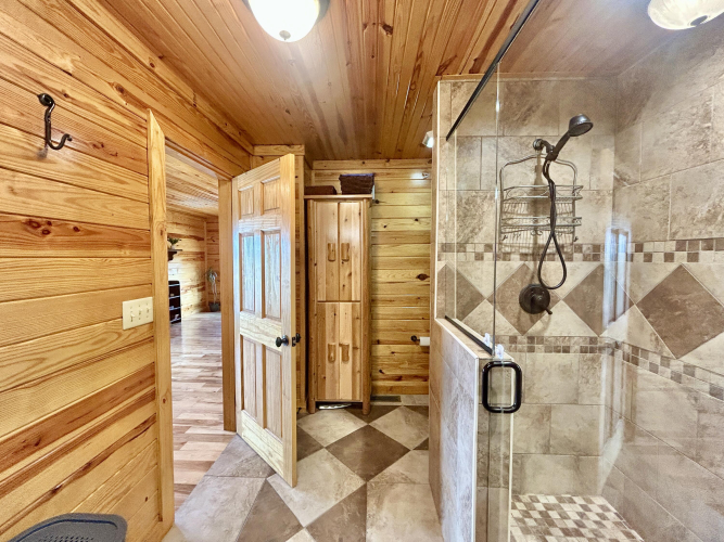 Listing Image 53