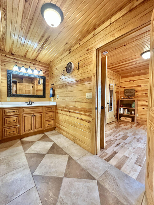 Listing Image 55