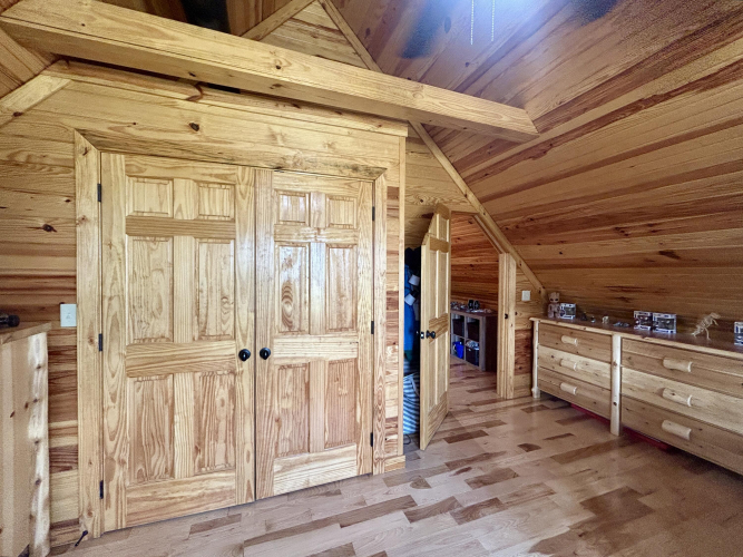 Listing Image 80