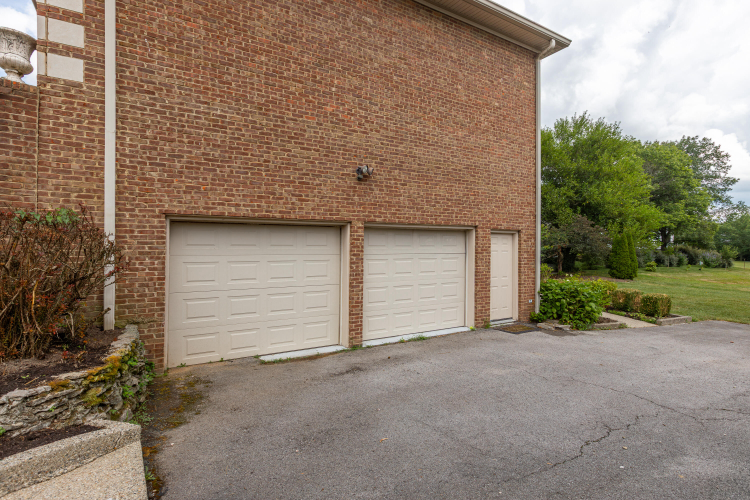 Listing Image 58