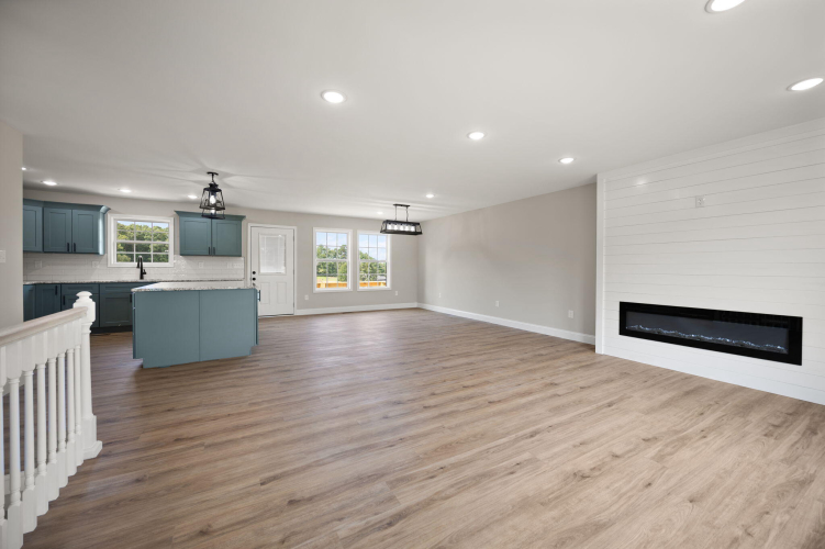 Listing Image 15