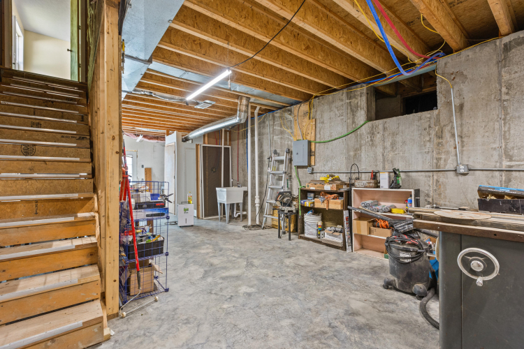 Listing Image 43