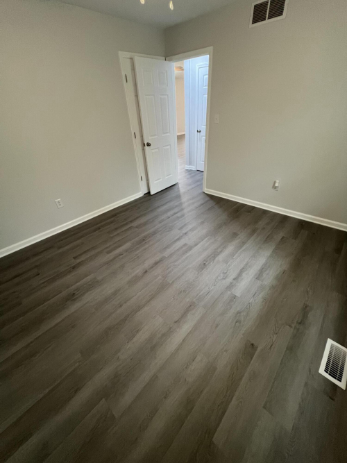 Listing Image 50