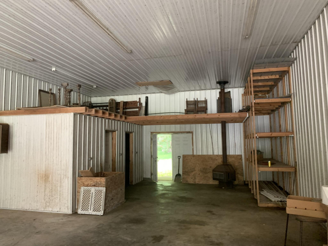 Listing Image 5