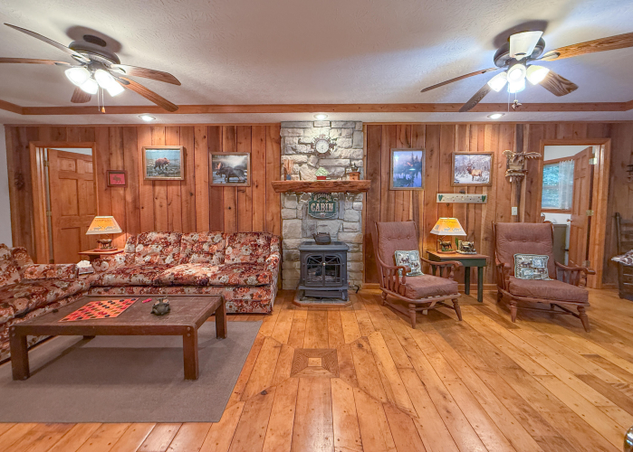 Listing Image 11