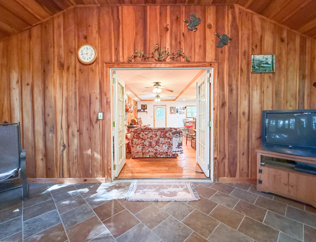 Listing Image 49