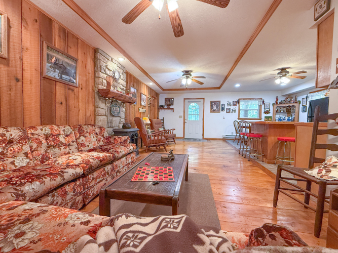Listing Image 52