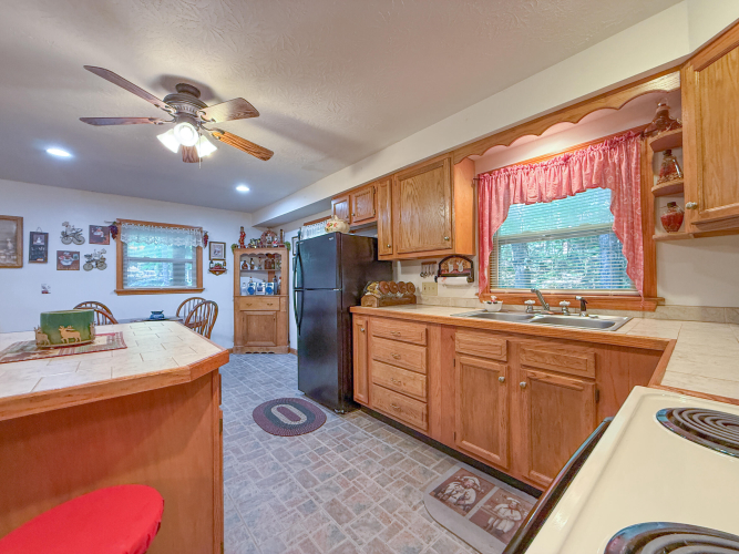 Listing Image 58