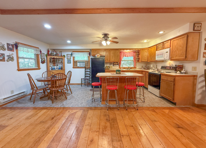 Listing Image 9