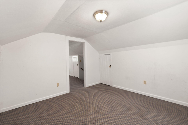Listing Image 38