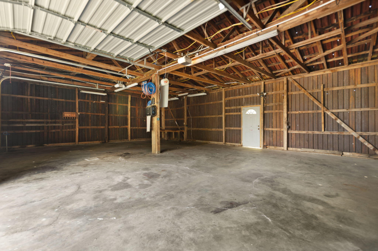 Listing Image 49