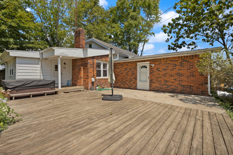 Listing Image 6