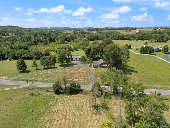 Listing Image 75