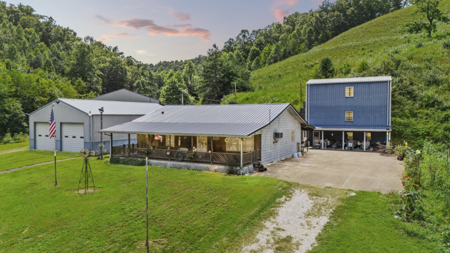 Listing Image 3