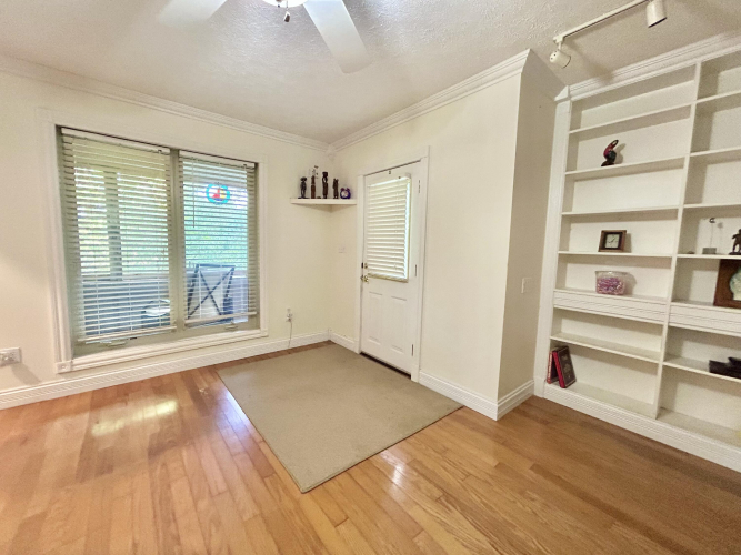 Listing Image 57