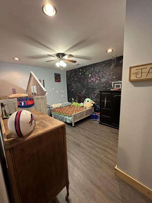 Listing Image 44