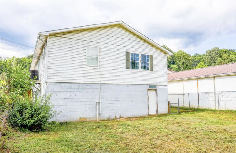 Listing Image 28