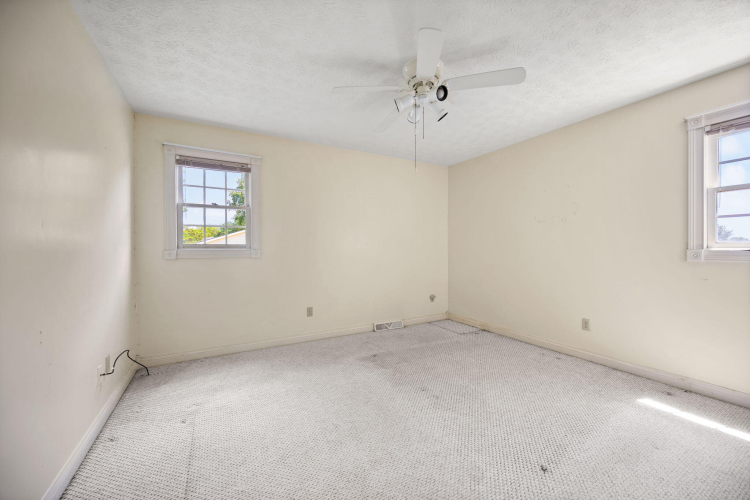Listing Image 30