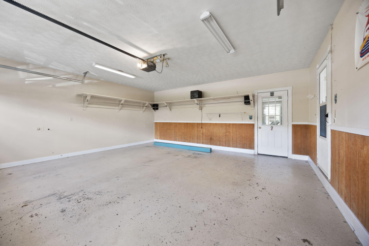 Listing Image 45