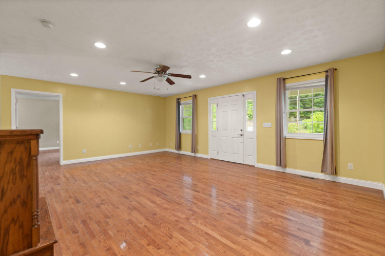 Listing Image 27