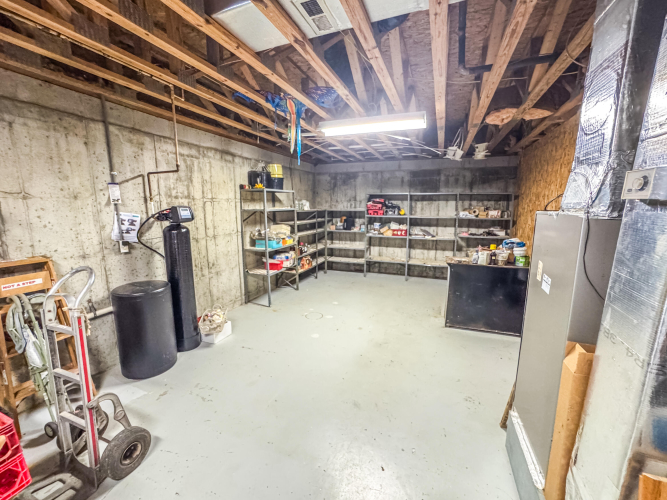 Listing Image 50