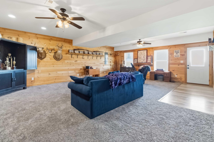 Listing Image 42