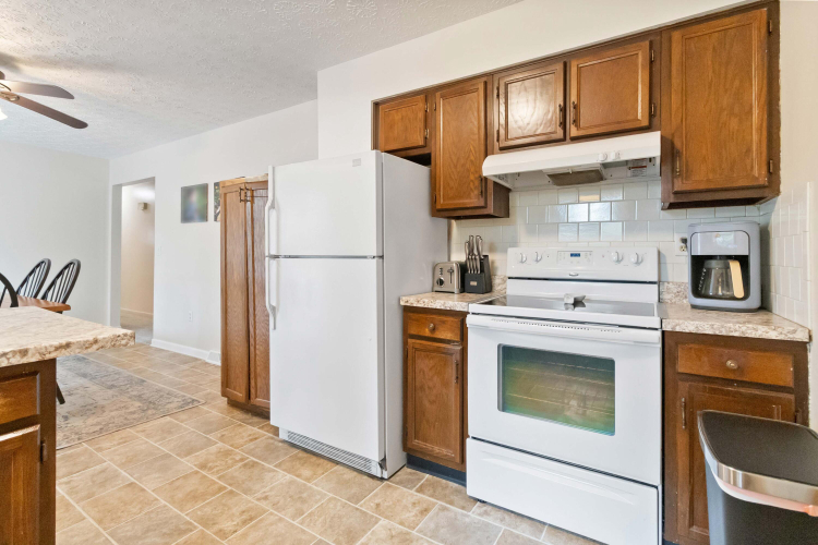 Listing Image 17