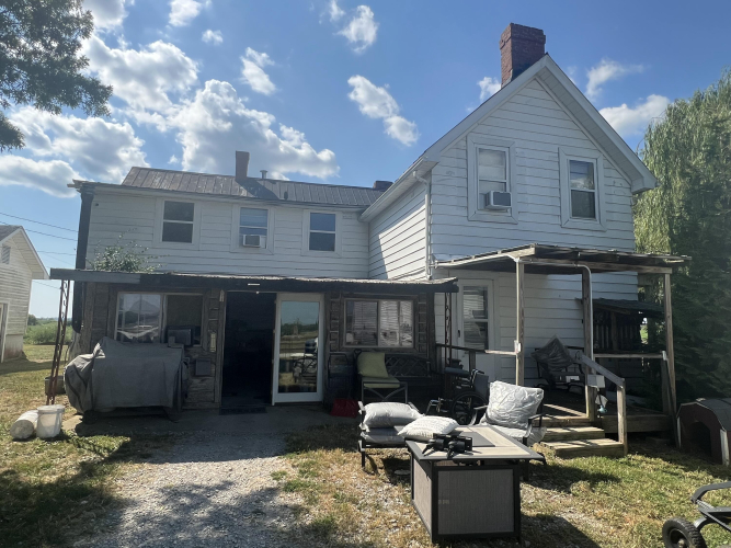 Listing Image 11