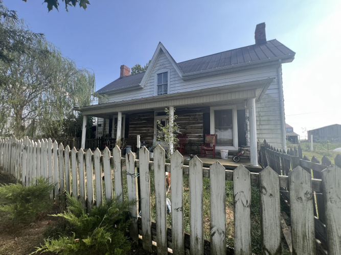 Listing Image 8