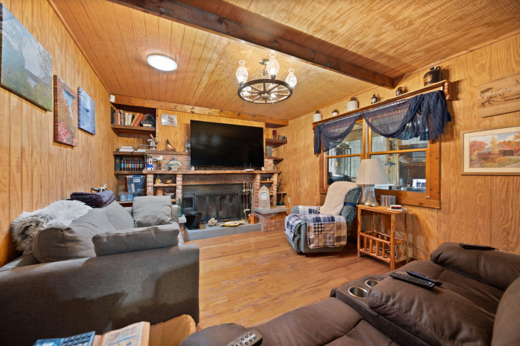 Listing Image 23