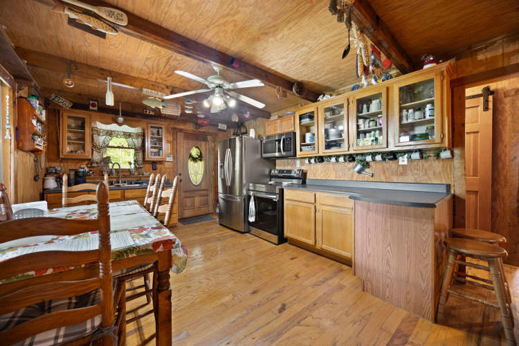 Listing Image 24