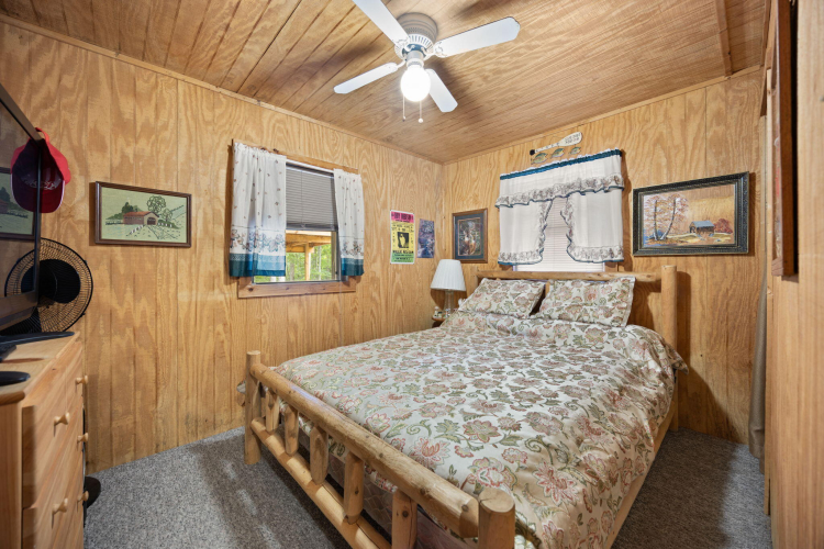 Listing Image 32