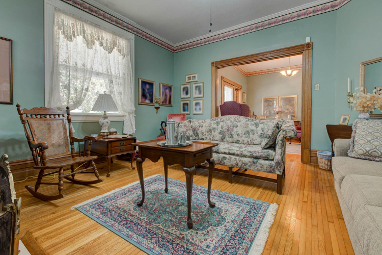 Listing Image 15